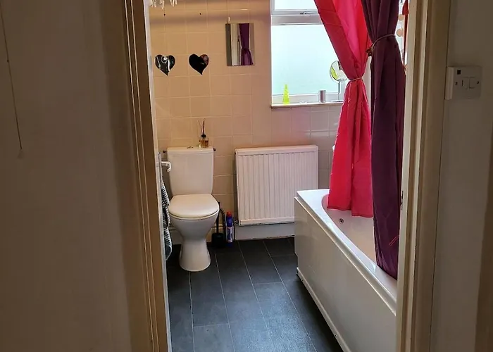 Easton's Little Secret * Bristol