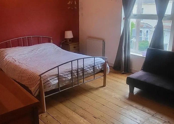 Easton's Little Secret *