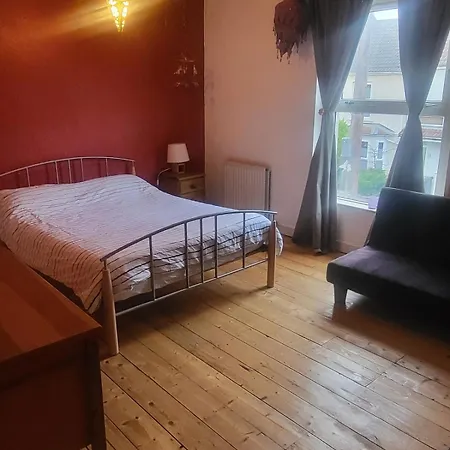 Easton's Little Secret *